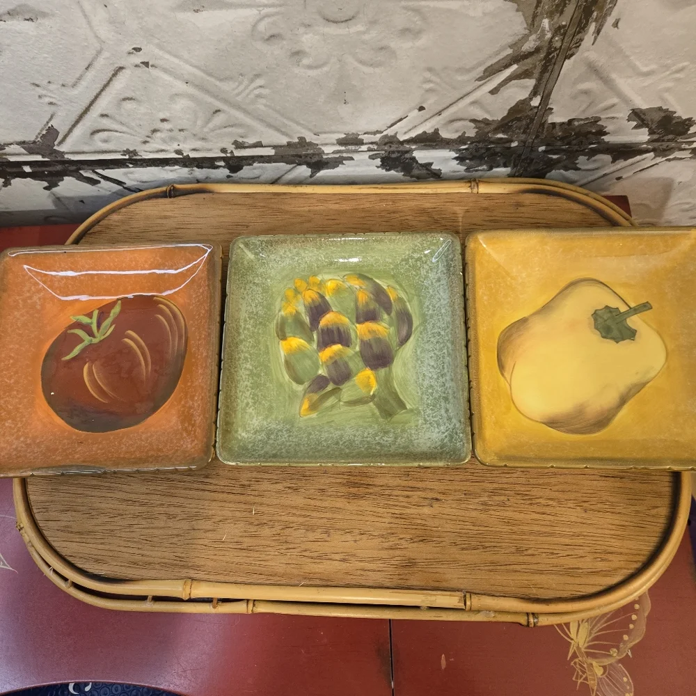 Terra Toscana Clay Art Collection Set of Three Hand-Painted Ceramic Plates Used